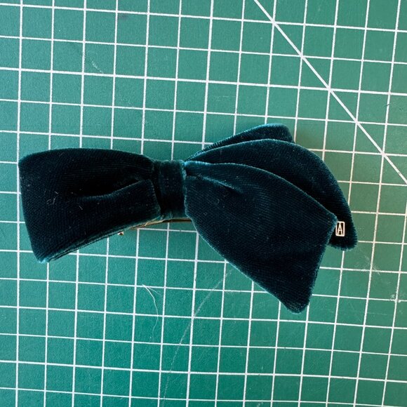 99% New Alexandre de Paris hair clip main image 5